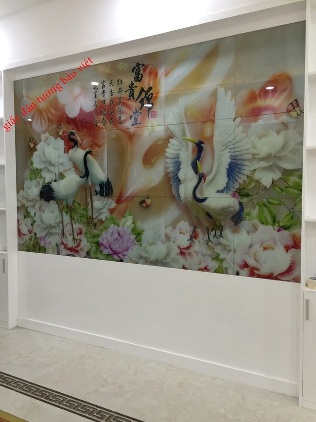 Painting 3D glass tiles on the beautiful wall K16334782