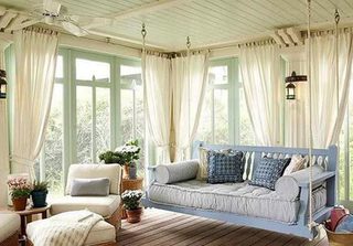 Giường Treo Kết Hợp Với Giấy Dán Tường